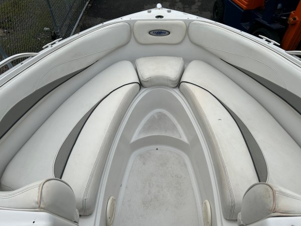 Used 2000 Four Winns 200 Horizon Power Boat for sale